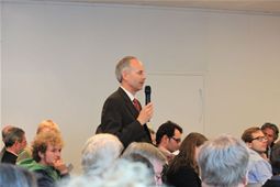 Michael Meschik comments from the audience 